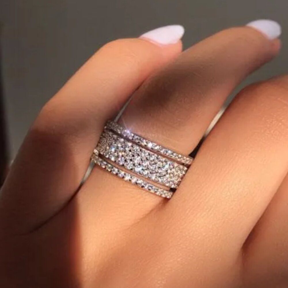 Silver Crystal ring with rhinestones, wide love rings for women, Wedding Ring
